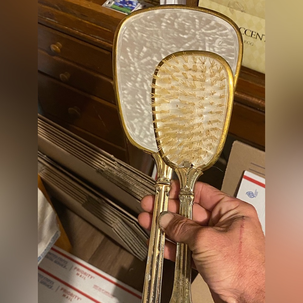 Antique Mirror & Brush Kit